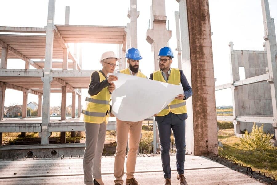 Equipamentos de segurança em construções