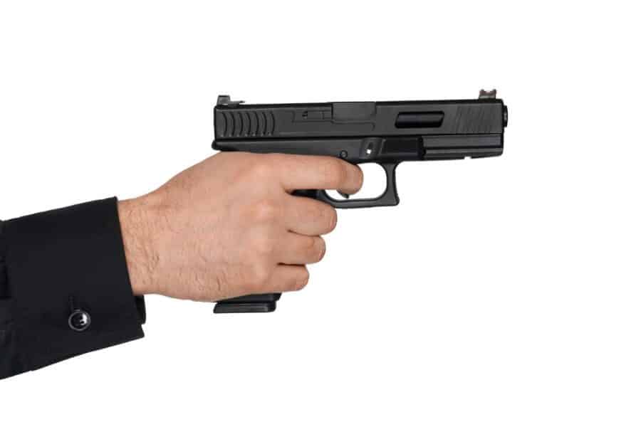 Descubra tudo sobre pistolas de pressão antes de comprar! Tipos, calibres, legislação, dicas de uso e manutenção para fazer a escolha certa.