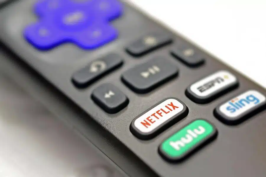 Qual a diferença entre teste IPTV grátis e pago