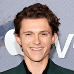 Tom Holland Altura: Tudo Sobre a Estatura do Ator e Sua Carreira